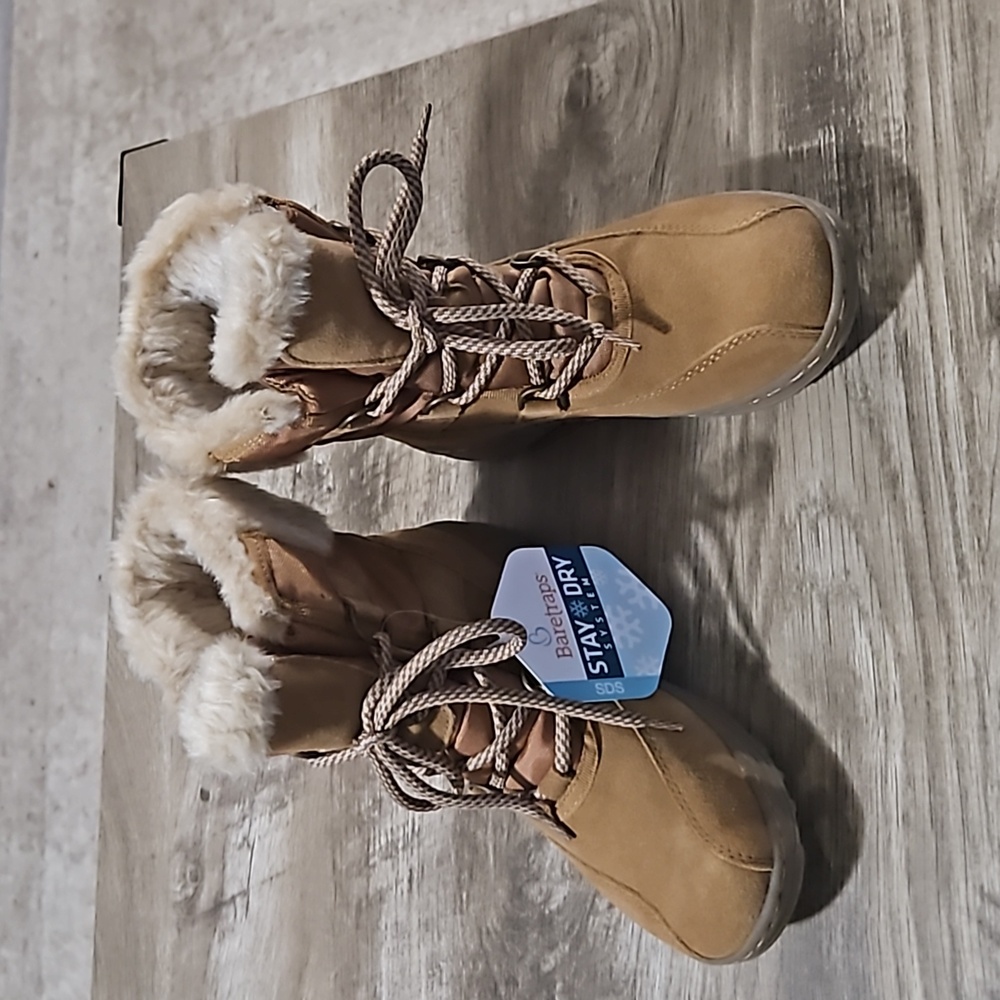 BARETRAPS AERO LEATHER   ANKLE BOOTS 5M